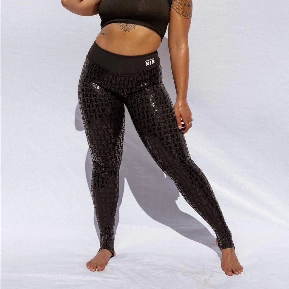 Creatures of XIX Gecko Grip Leggings - Black, Size Large